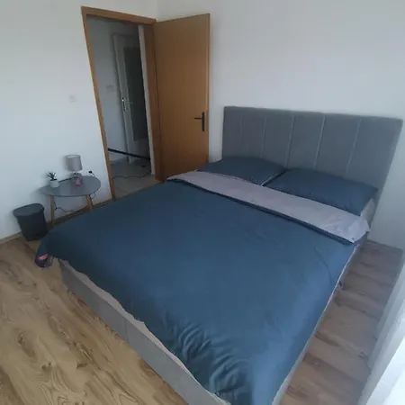 Lora Apartment Jadranovo
